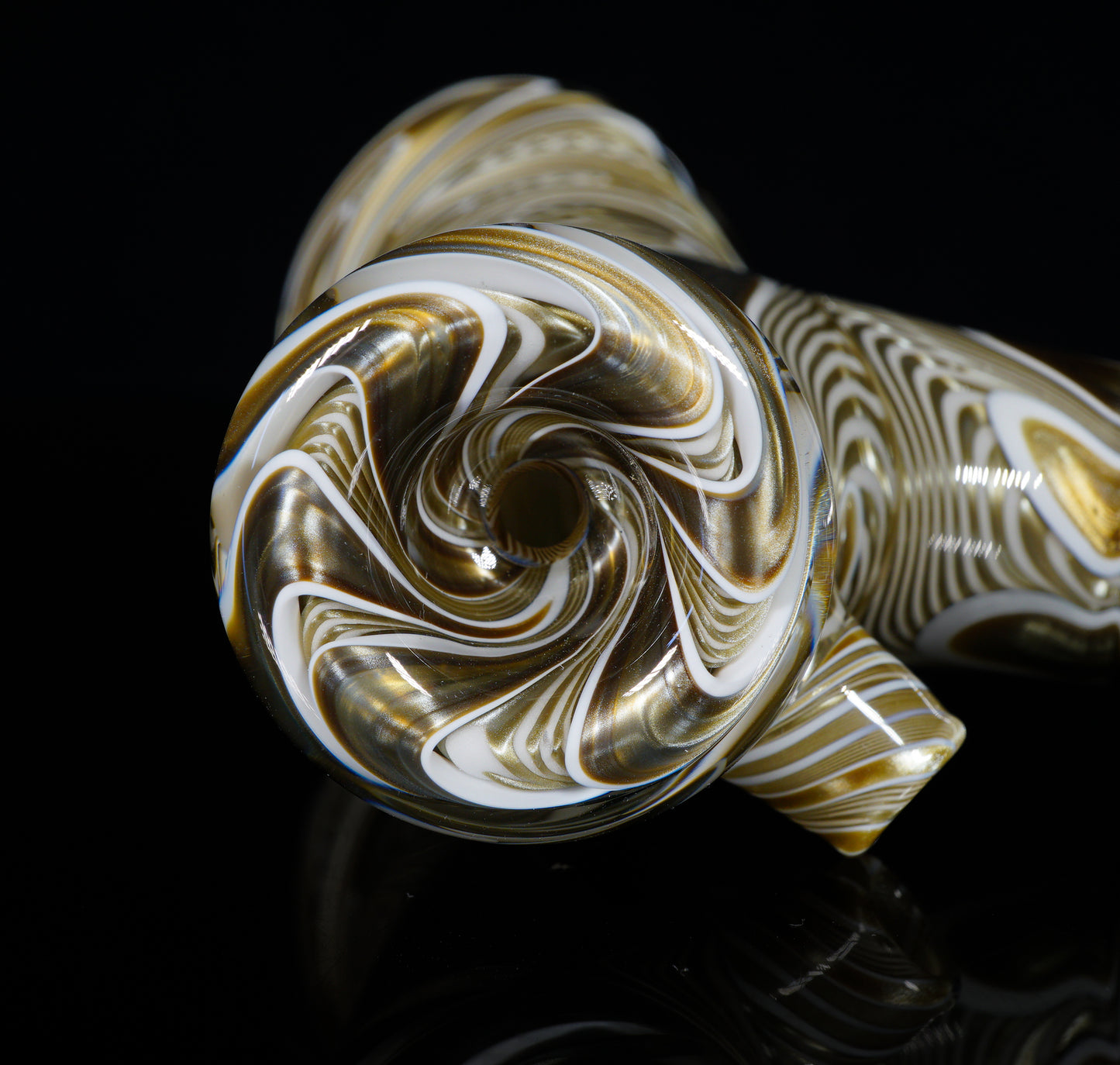 White and Electrum Pattern Hammer