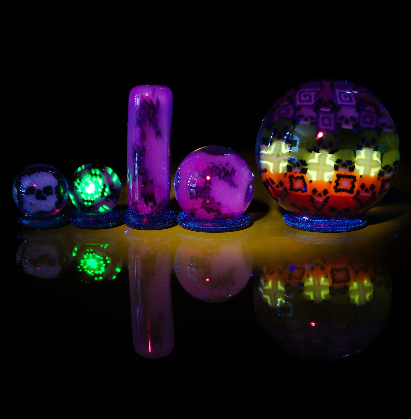 Rainbow Skull Mosaic UV Slurper Set