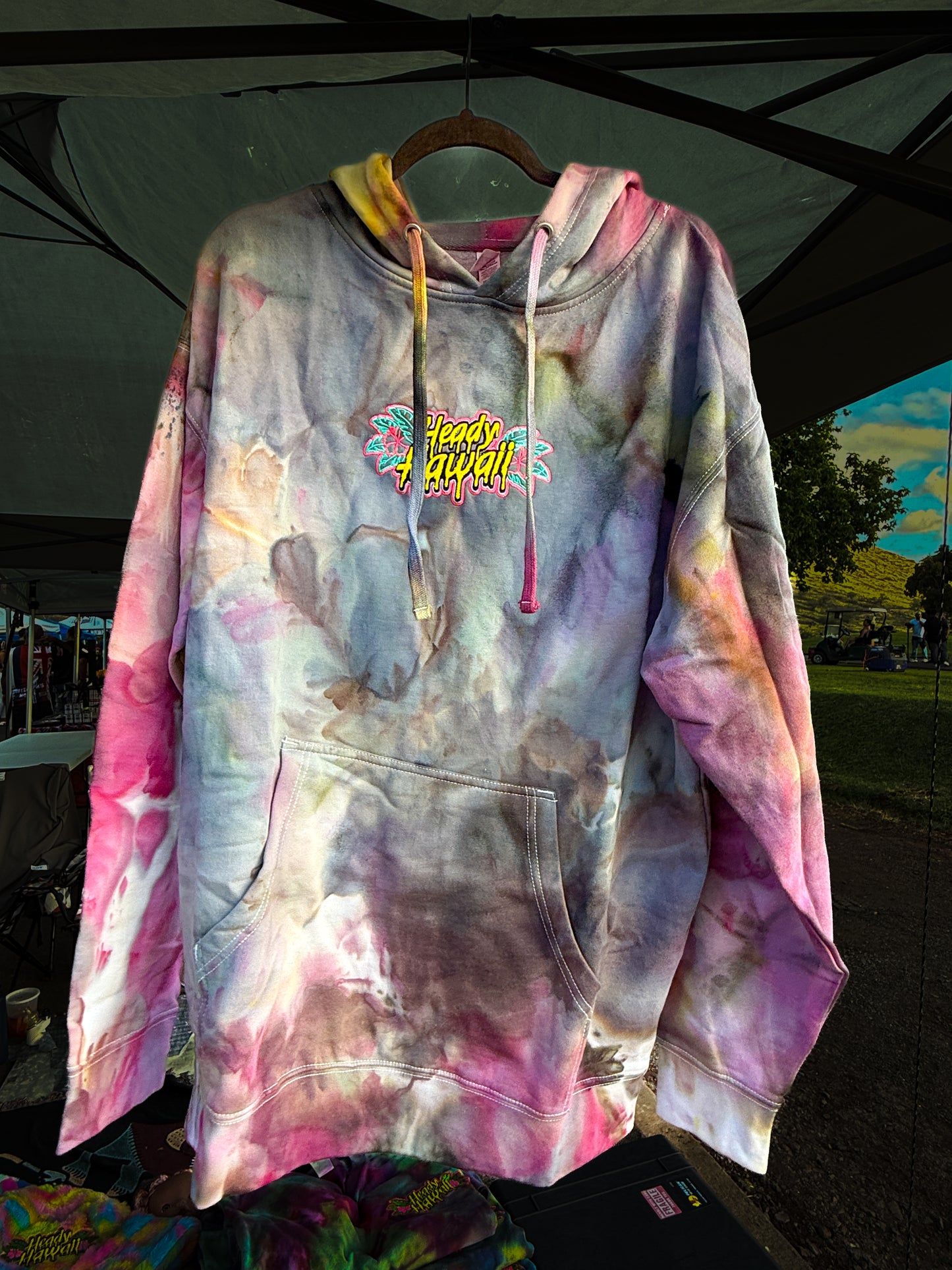 Embroidered Heady Hawaii Ice Tie Dye Hoodie (X-Large)