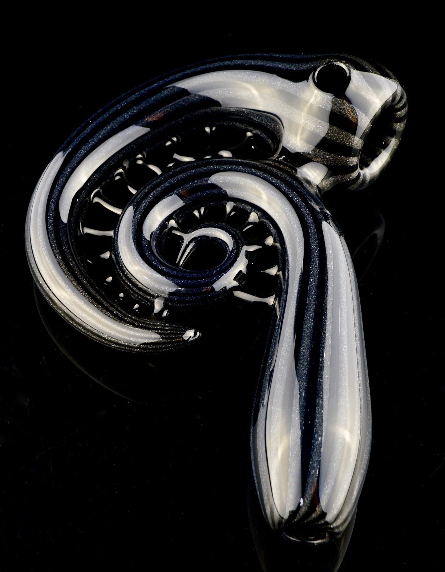 Black and Grey Webbed Pipe