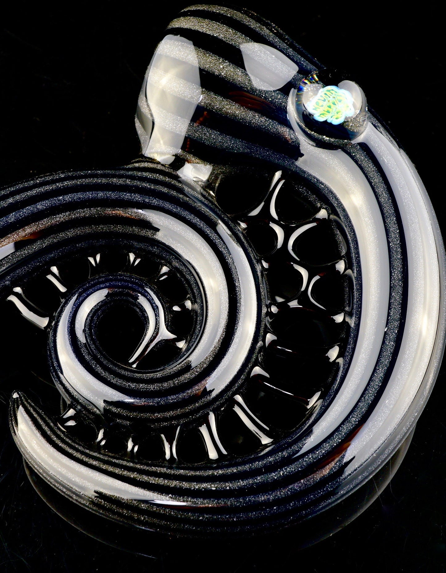 Black and Grey Webbed Pipe