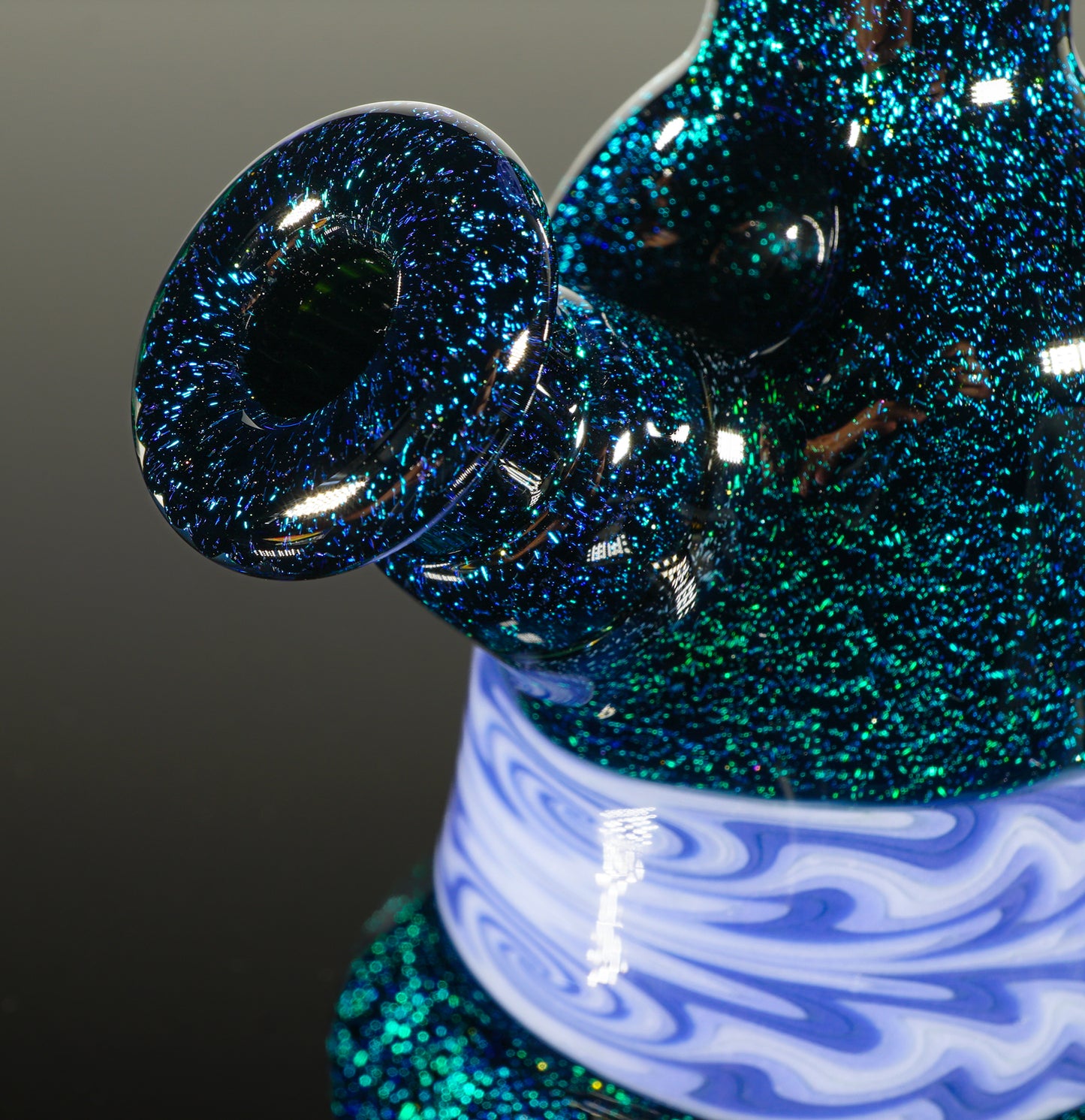 Emerald Dichro and UV Wigwag Fixie