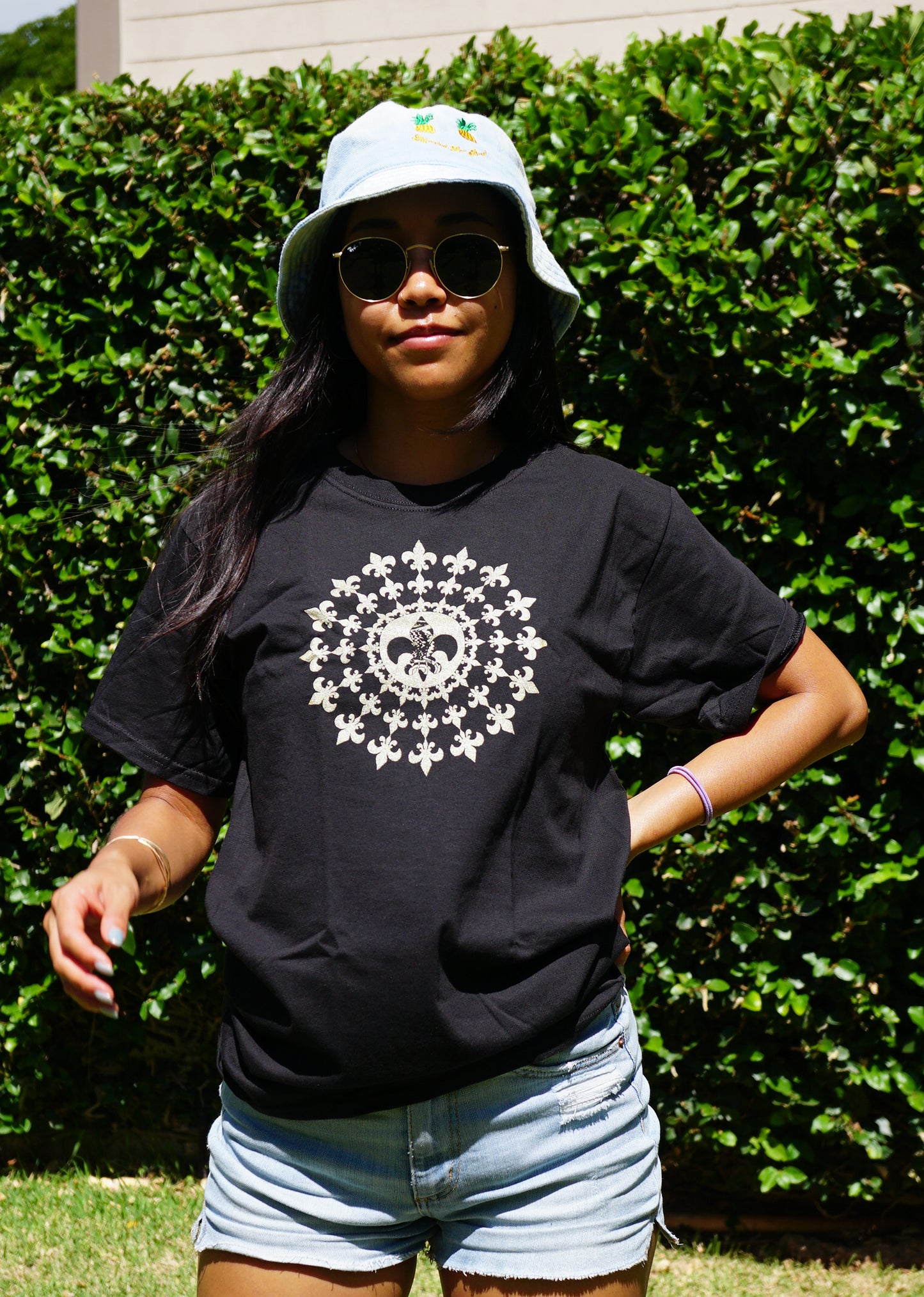 Black and Gold Fleur De Lis Mandala T-Shirt