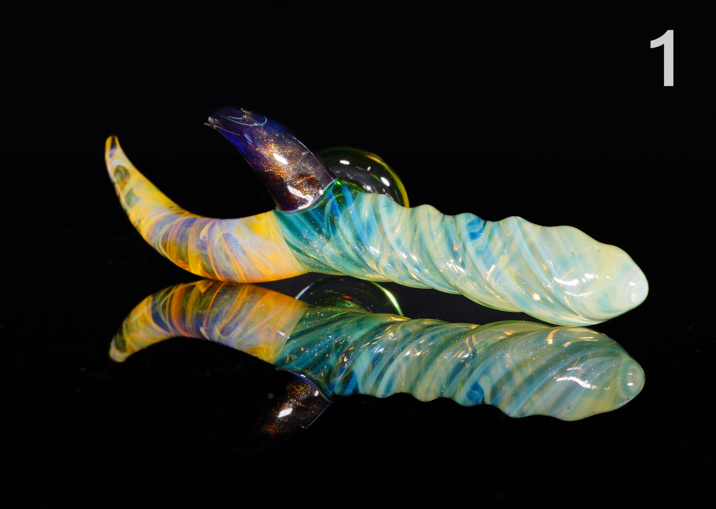 Twisted Horn Dabbers