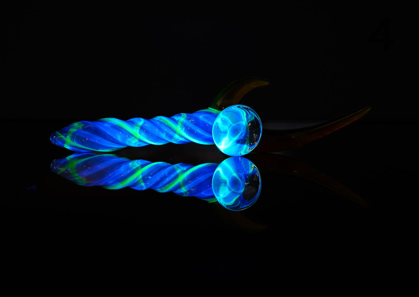 Twisted Horn Dabbers