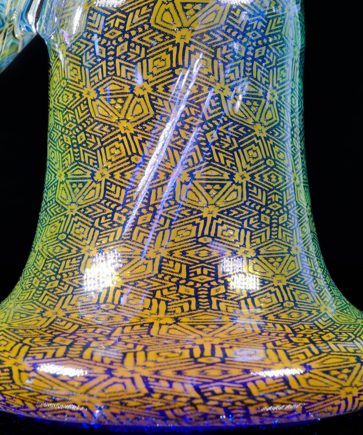 Fume, Opal and Royal Jelly Extruded Cube Tube