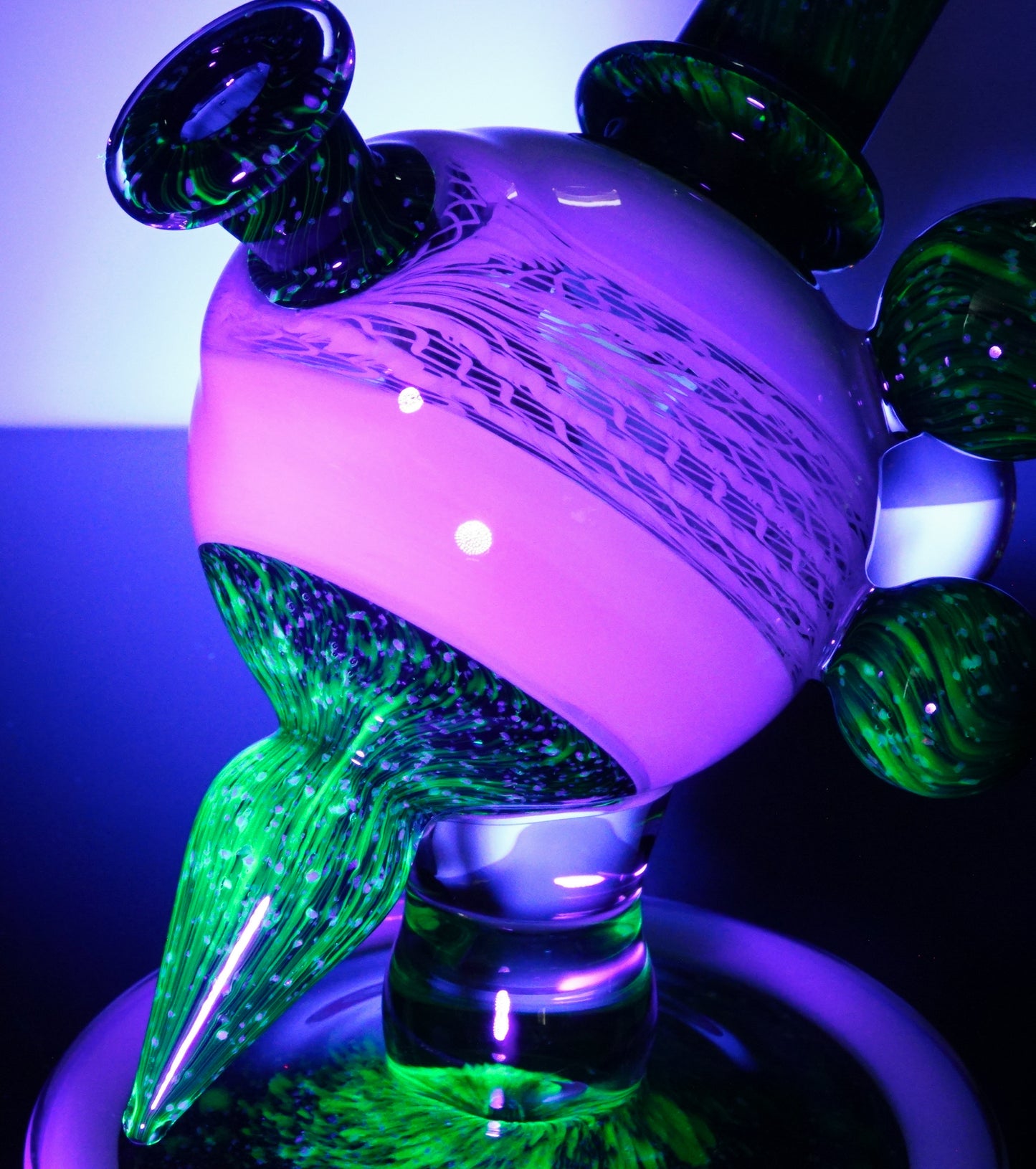 Secret White Zanfirico UV Crushed Opal Heliosphere + Bubble Cap