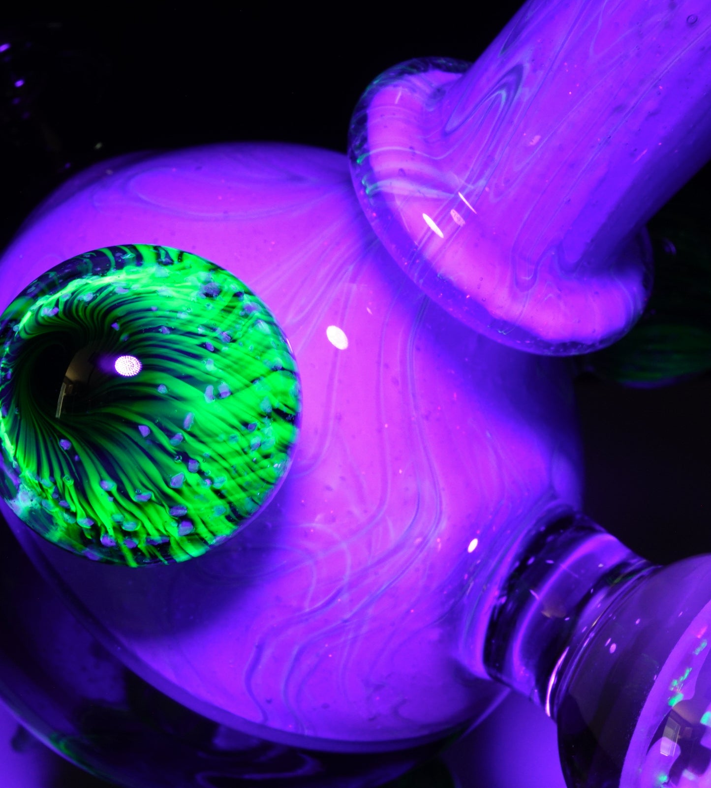 Crushed Opal UV Scribble Tech Heliosphere + Bubble Cap