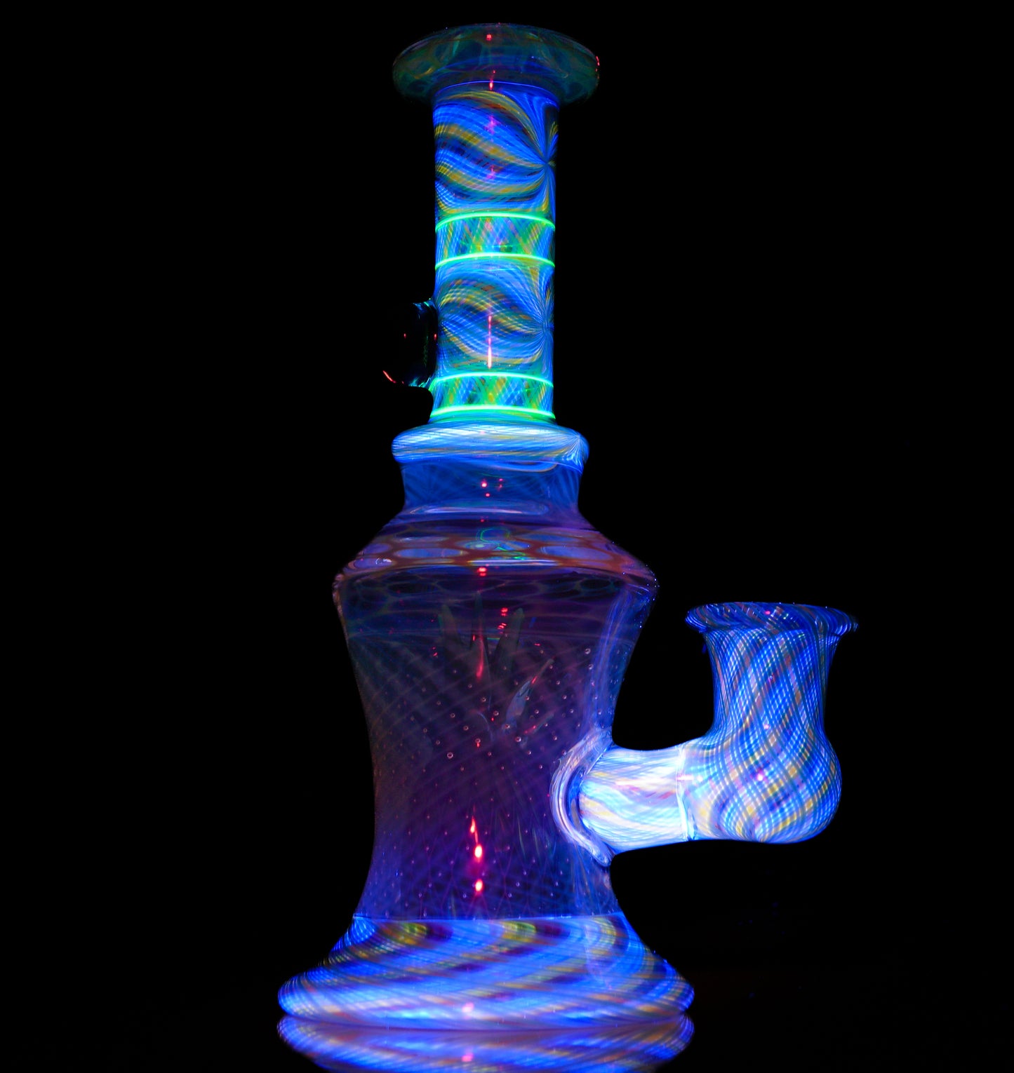 UV Pineapple in a Bottle Tube