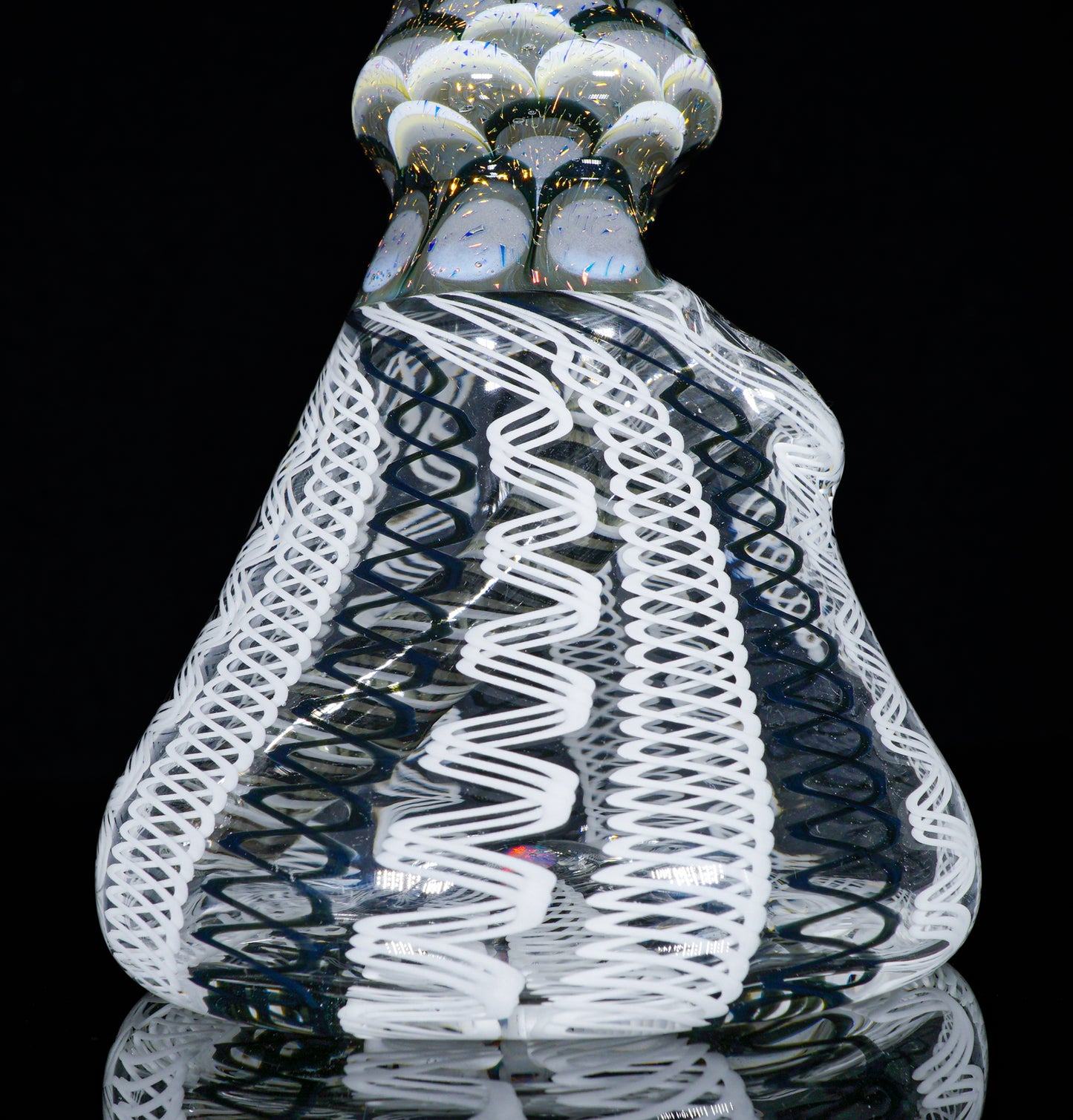 Black & White Latticino Gold Dichro UV Dotstack Cruizer