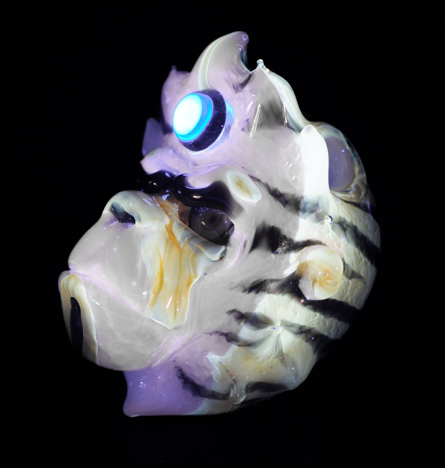 'Belmont' UV Tiger Wook Pendant