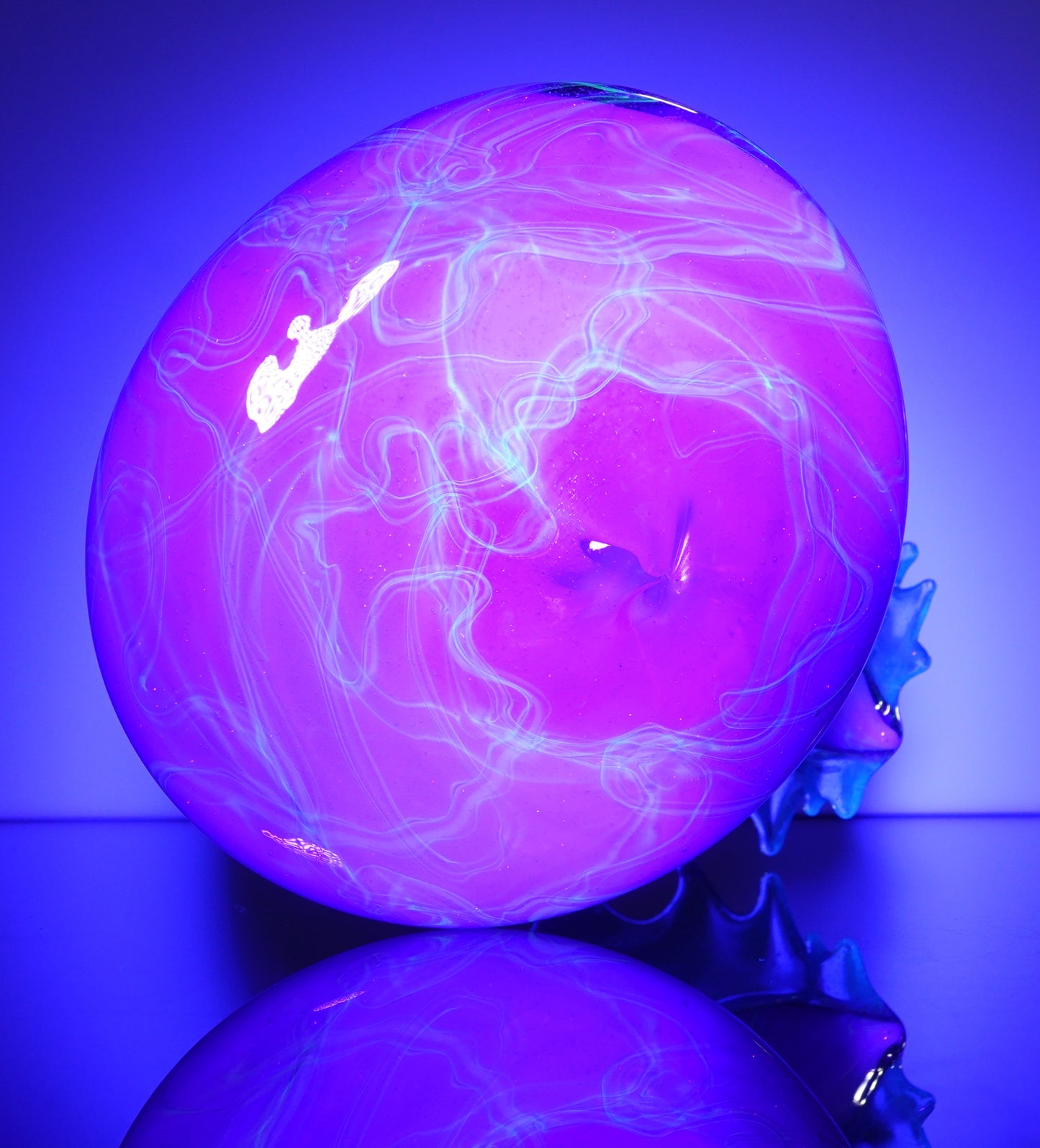 Crushed Opal UV Scribble Wave