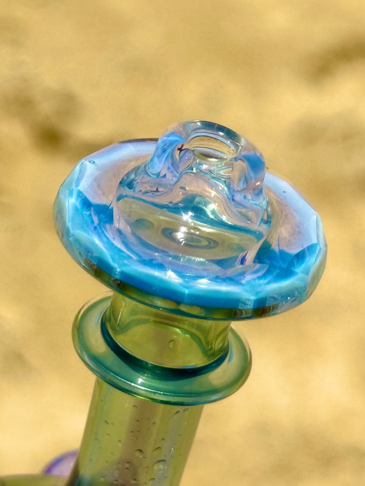 UV Faceted Neptunium Bird Traveler