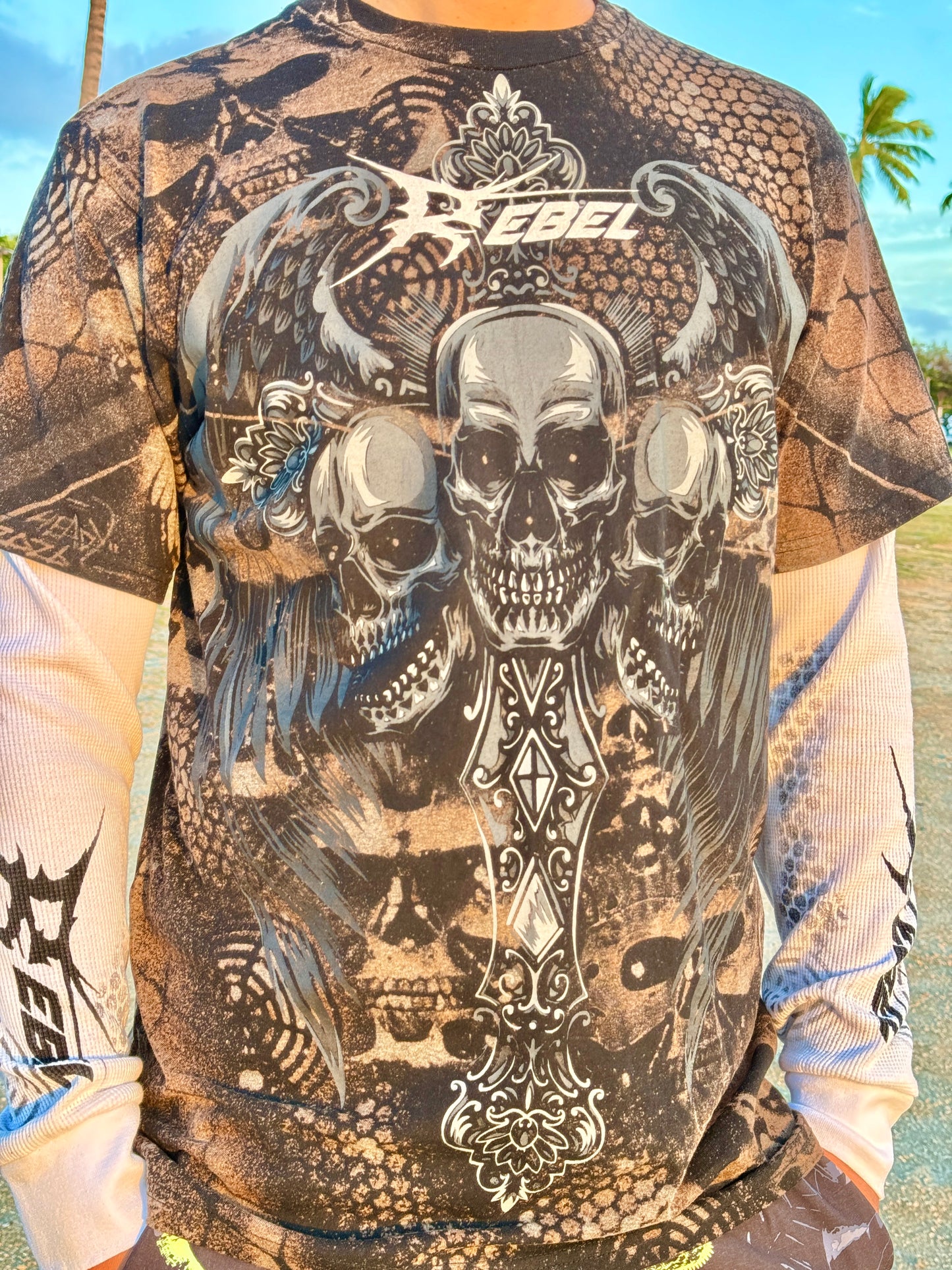Skull REBEL Bleach Dye T-Shirt (Large)