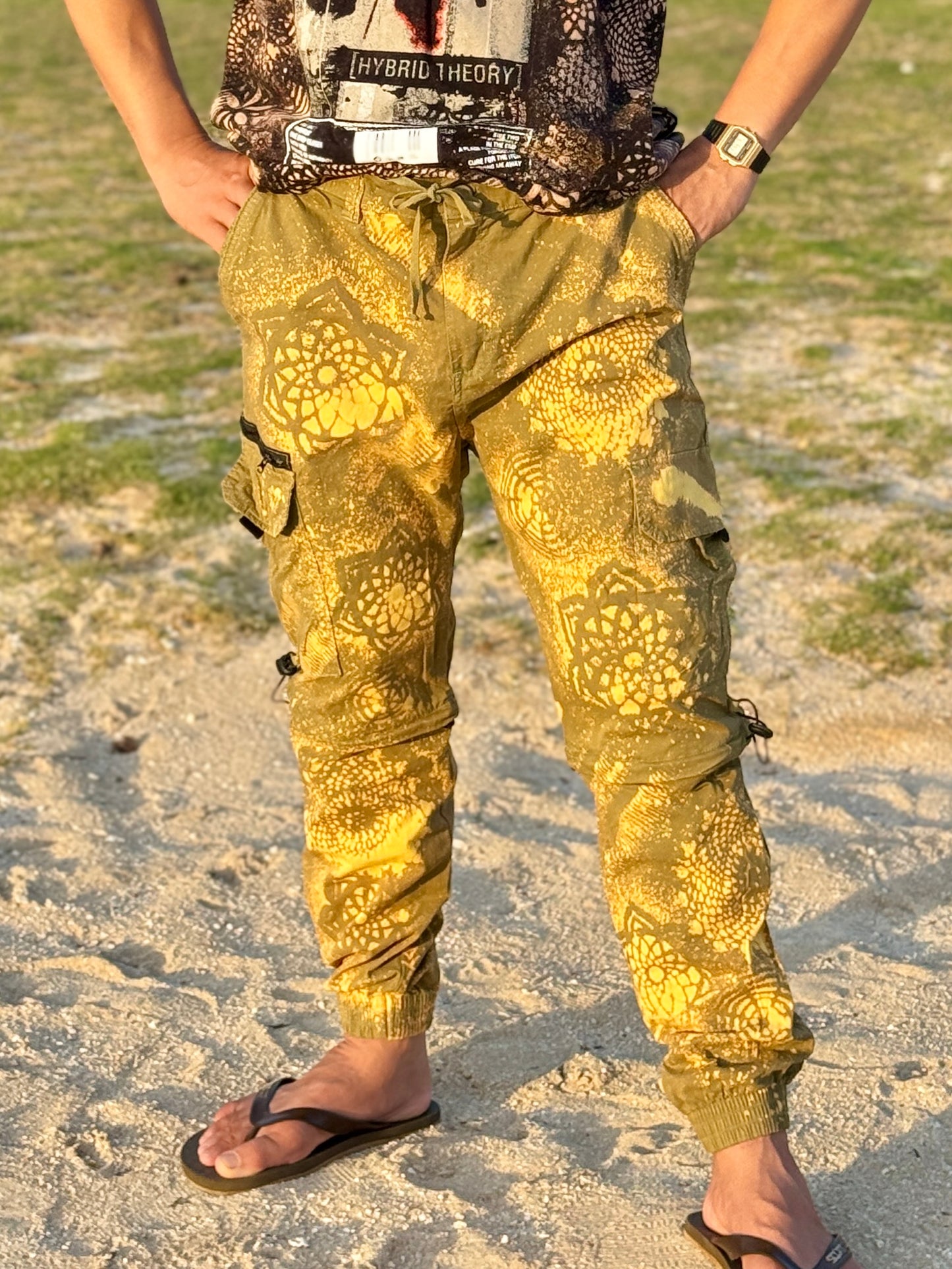 Stone Falcon Bleach Dye Convertible Cargo Pants (L/XL)