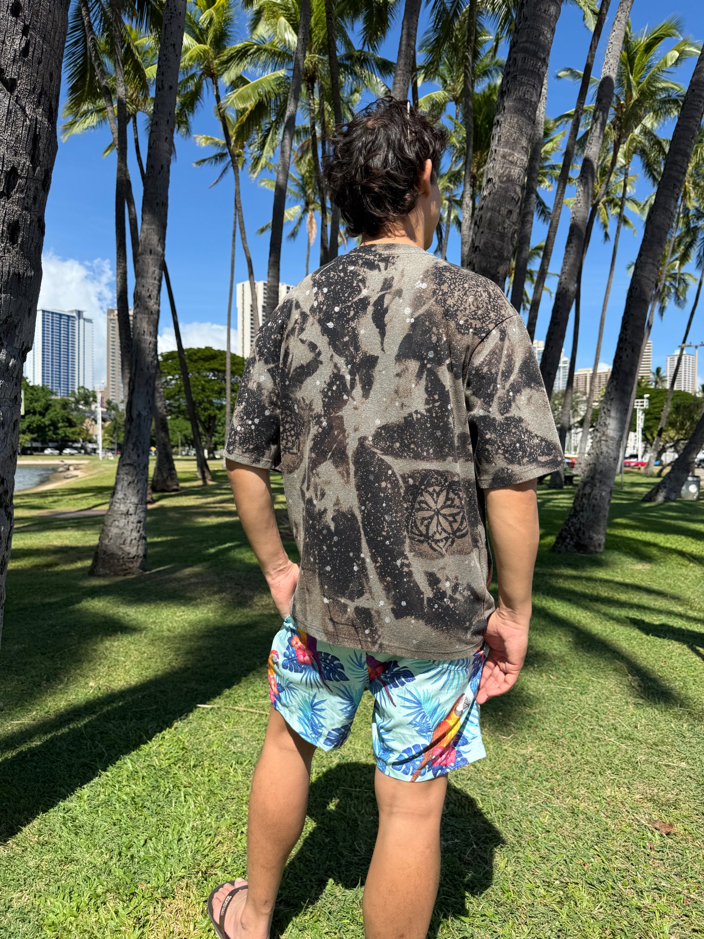 CHAOS Bleach Dye T-Shirt (Large)