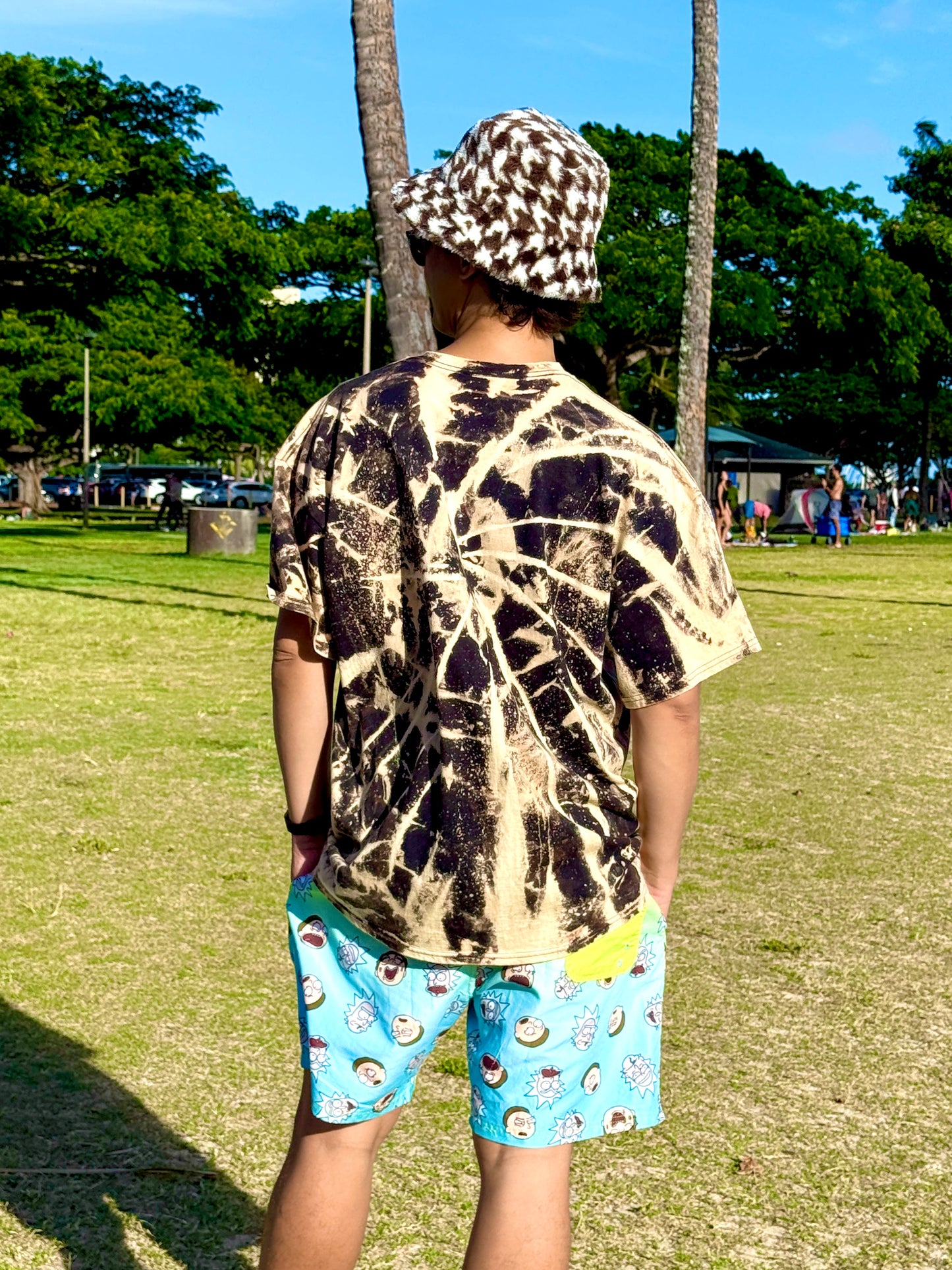 Sacred Geometry Flame Octopus Bleach Dye T-shirt (2X-Large)