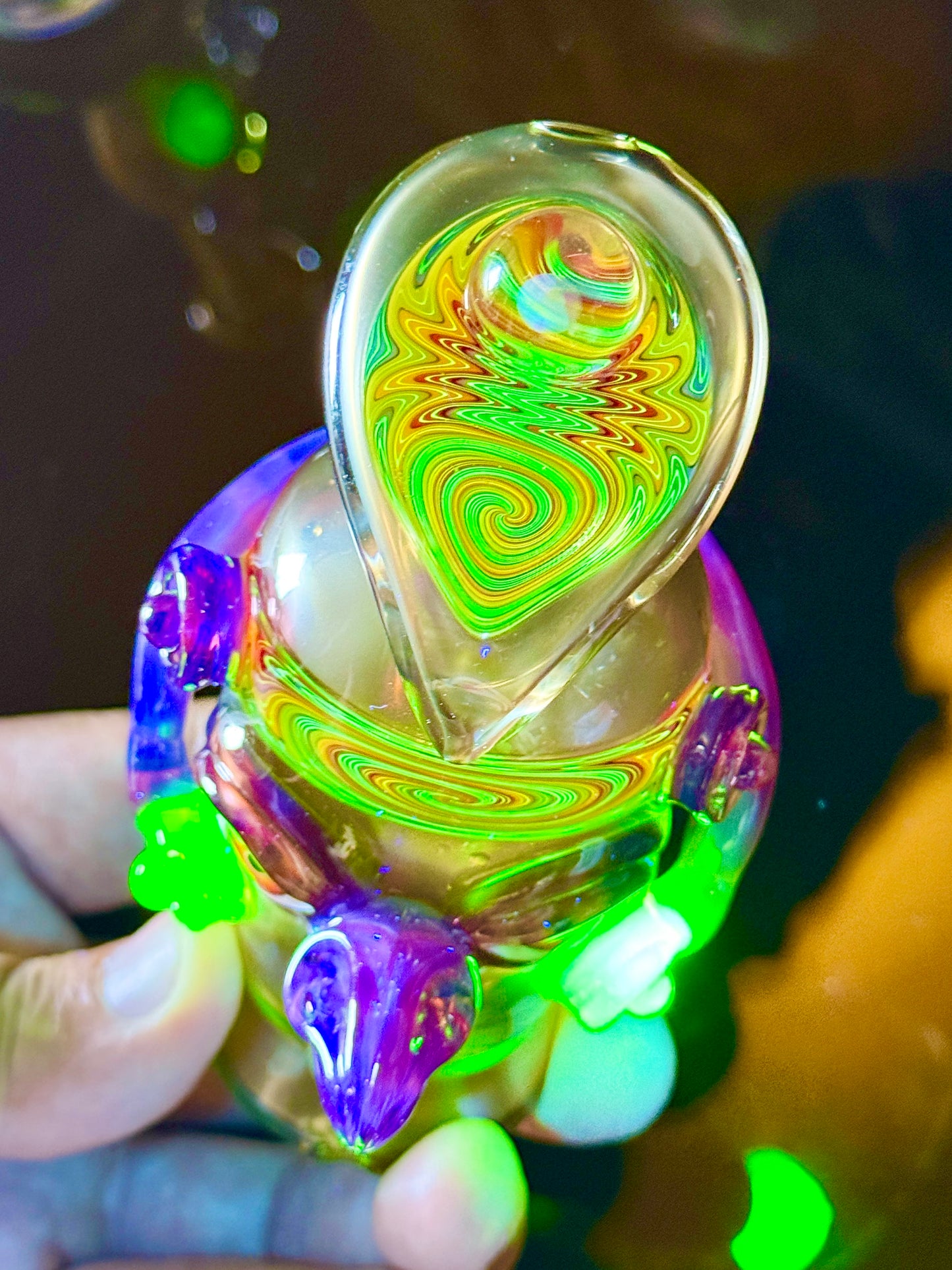 Deluxe UV Winged Bird Head Wet Peak Top