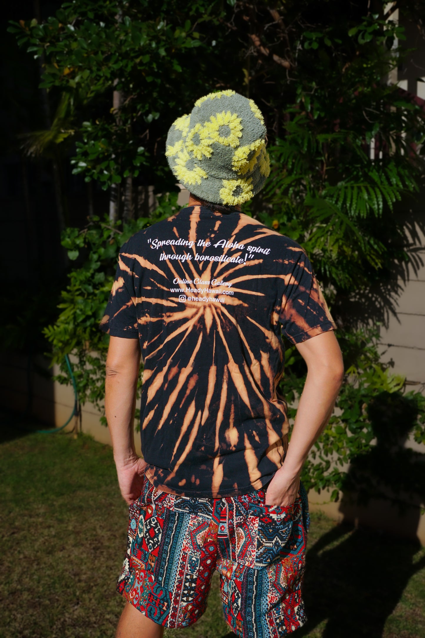 Heady Hawaii Bleach Dye T-shirt (Large)