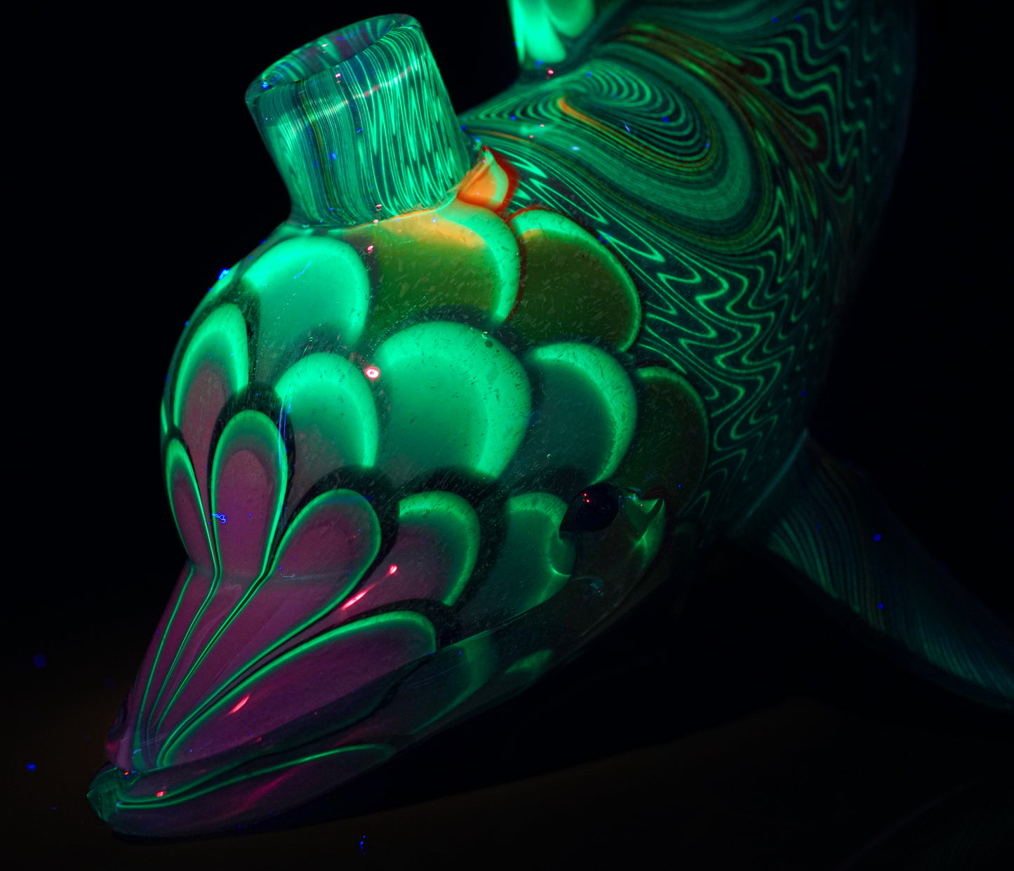 Dichro UV Fire and Ice Dot Stack Dolphin + Plug