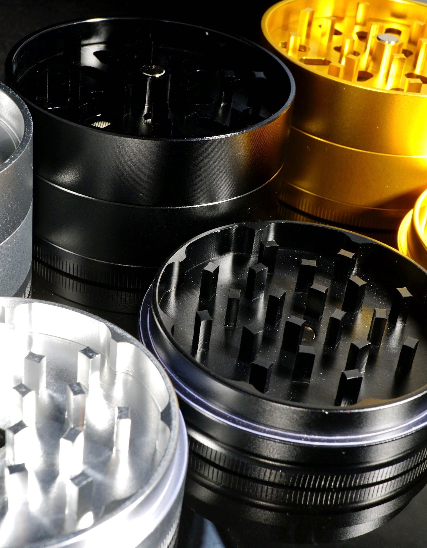 Luxury Herbal Grinder (silver / gold / black)