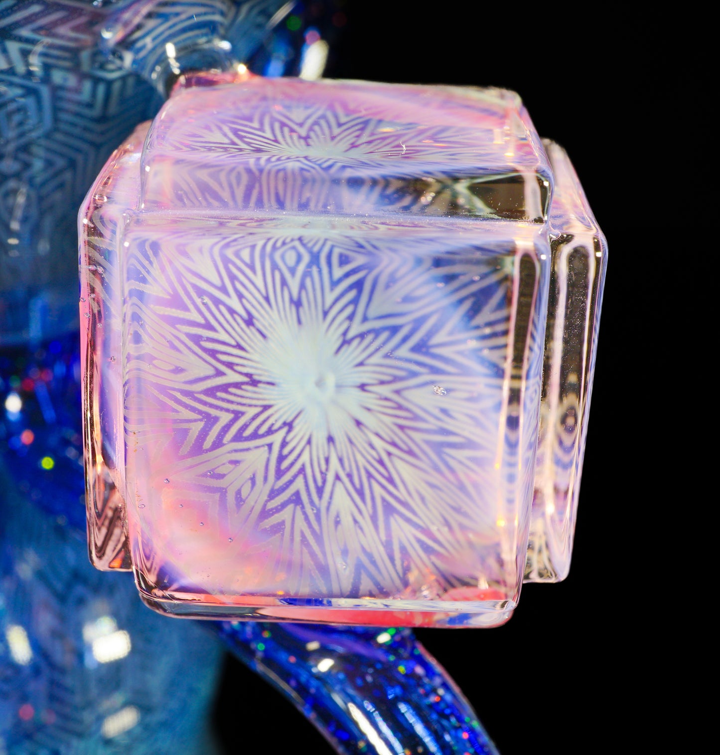 Fume and Crushed Opal Extruded Cube Recycler