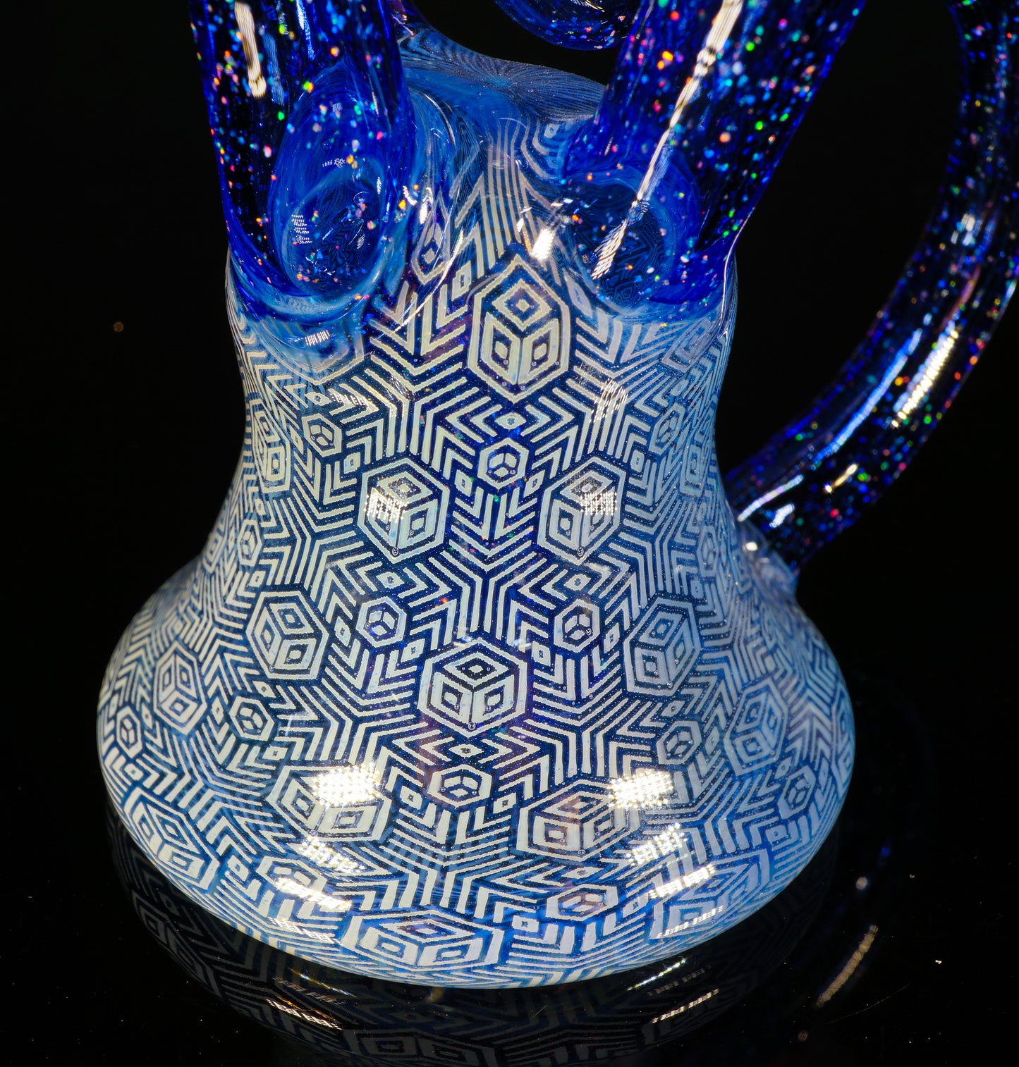 Fume and Crushed Opal Extruded Cube Recycler