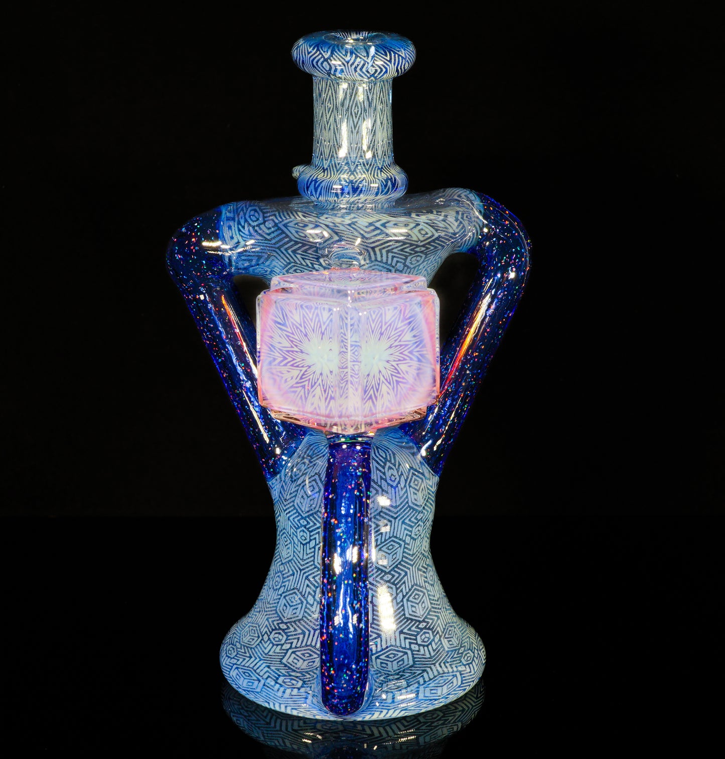 Fume and Crushed Opal Extruded Cube Recycler