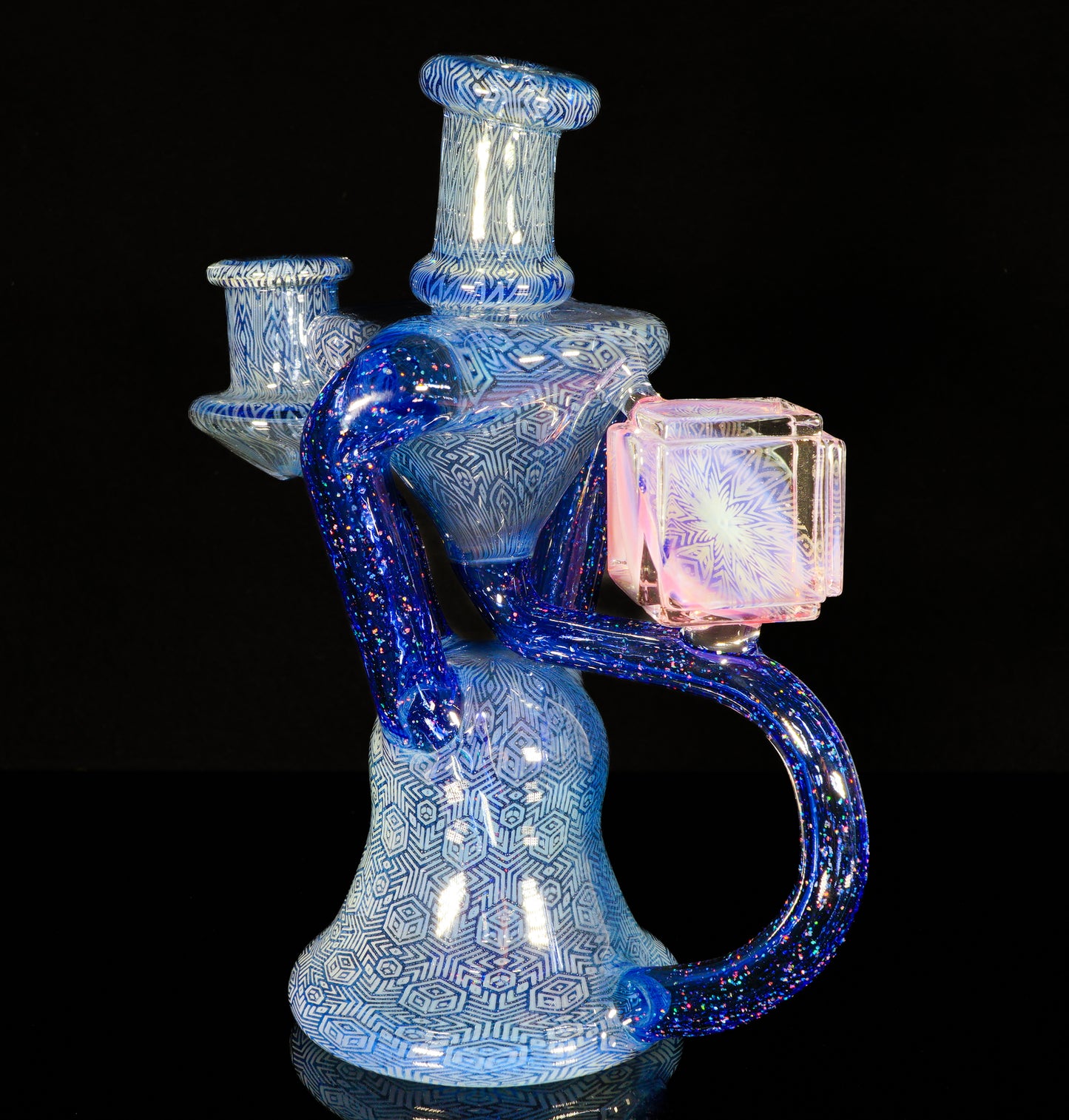 Fume and Crushed Opal Extruded Cube Recycler