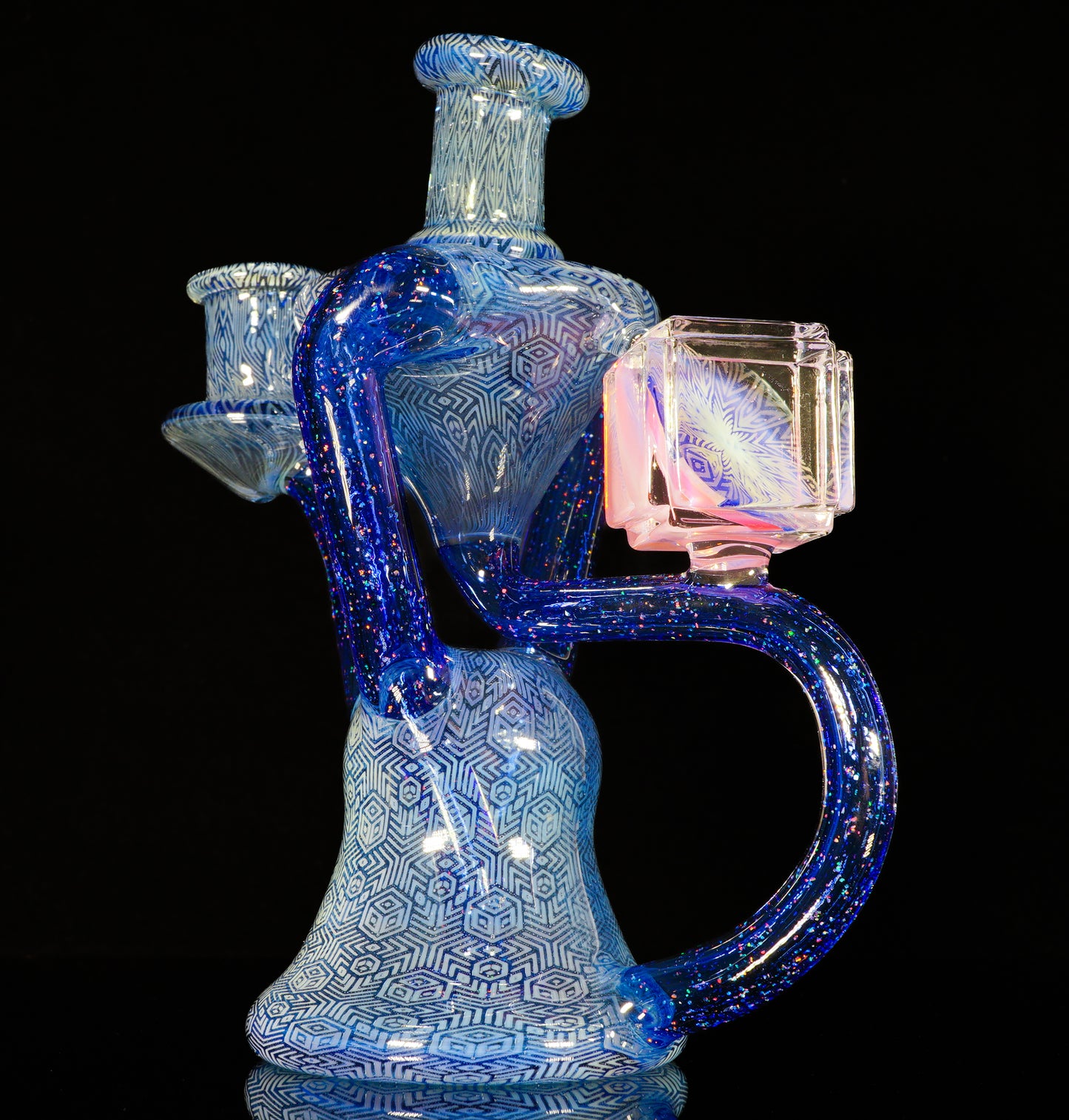 Fume and Crushed Opal Extruded Cube Recycler